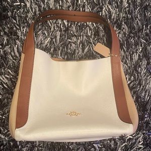 Authentic Beautiful Leather Coach Shoulder Bag